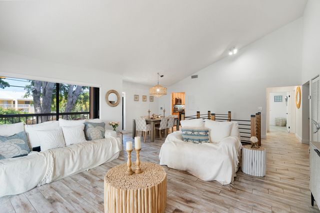 9812 Windward Avenue, Key Largo, FL 33037