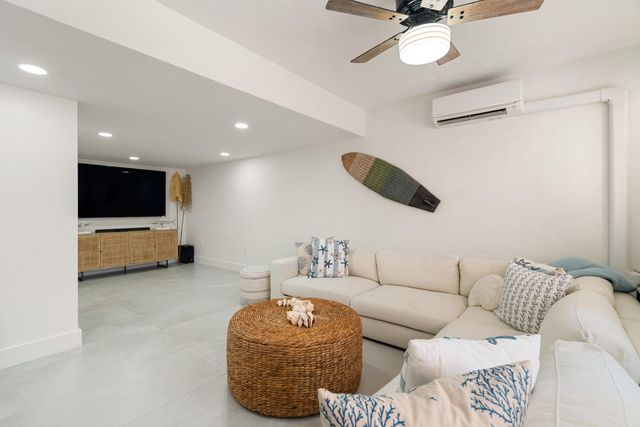 9812 Windward Avenue, Key Largo, FL 33037