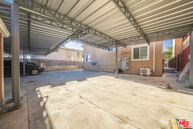 136 N Rampart Boulevard, Los Angeles, CA 90026