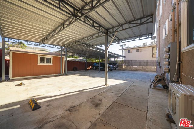 136 N Rampart Boulevard, Los Angeles, CA 90026