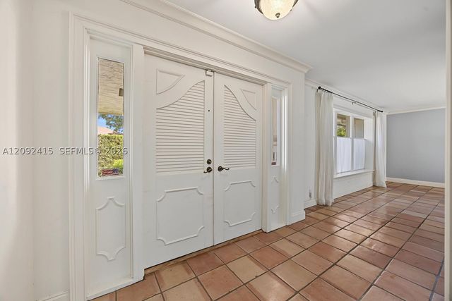 7320 SW 16th St, Plantation, FL 33317