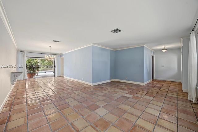 7320 SW 16th St, Plantation, FL 33317