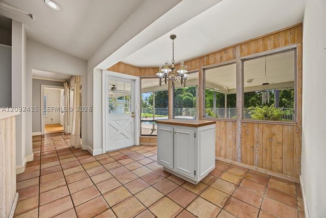 7320 SW 16th St, Plantation, FL 33317