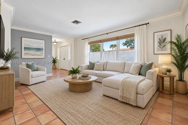 7320 SW 16th St, Plantation, FL 33317