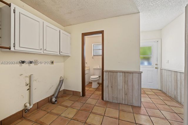 7320 SW 16th St, Plantation, FL 33317