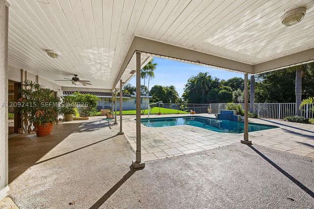 7320 SW 16th St, Plantation, FL 33317