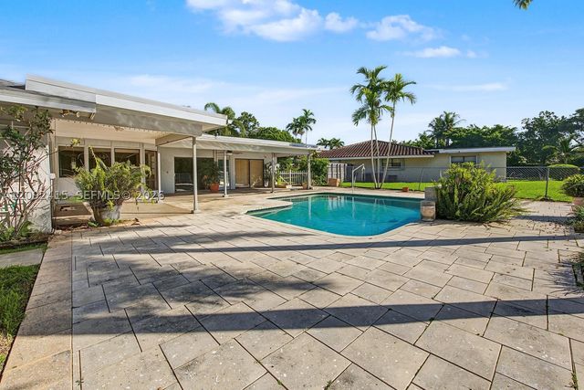 7320 SW 16th St, Plantation, FL 33317