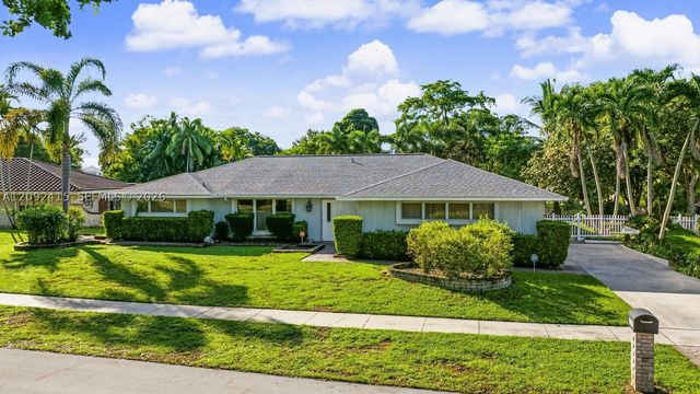 7320 SW 16th St, Plantation, FL 33317