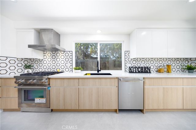 19421 Sierra Lago, Irvine, CA 92603
