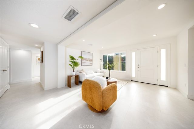 19421 Sierra Lago, Irvine, CA 92603