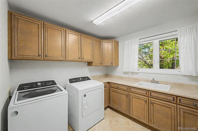 16131 E Lake Drive, Aurora, CO 80016