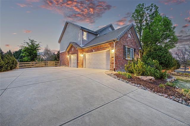 16131 E Lake Drive, Aurora, CO 80016