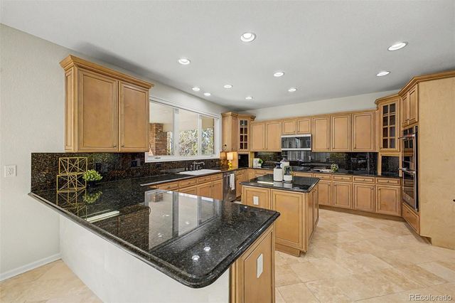 16131 E Lake Drive, Aurora, CO 80016