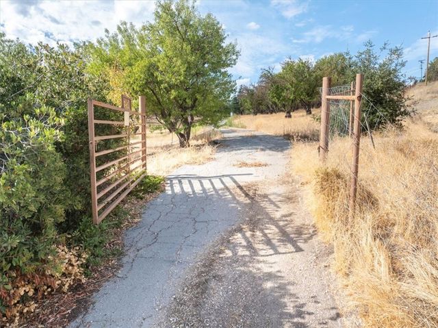 1670 Kiler Canyon, Paso Robles, CA 93446
