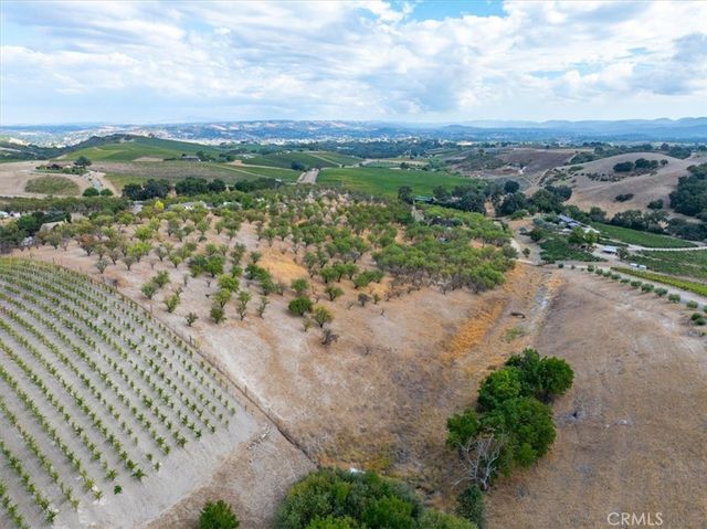 1670 Kiler Canyon, Paso Robles, CA 93446