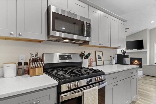 6282 Stone Gate Drive, Madison, WI 53719