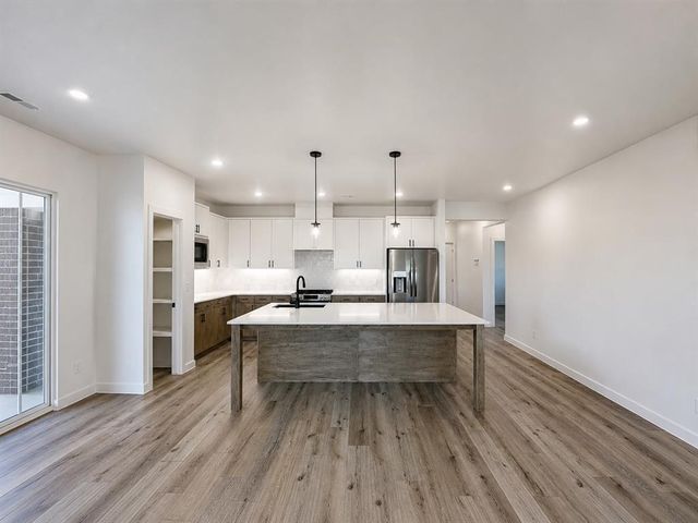 4209 NW 180th Street, Edmond, OK 73012