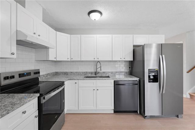 2542 Burton Circle, Morrow, GA 30260