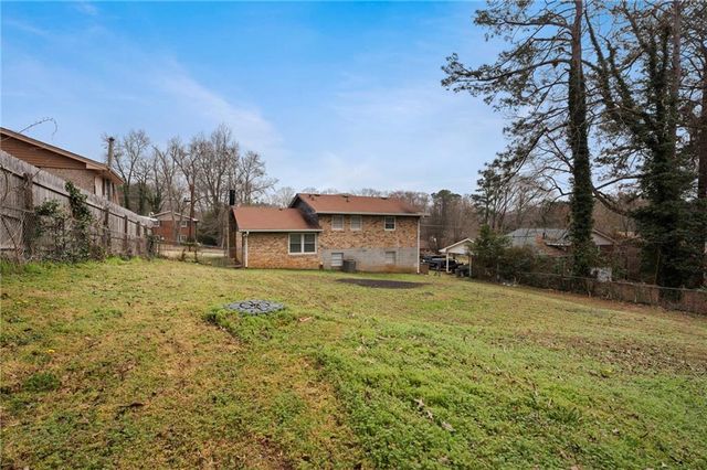 2542 Burton Circle, Morrow, GA 30260