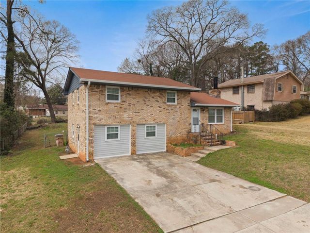 2542 Burton Circle, Morrow, GA 30260