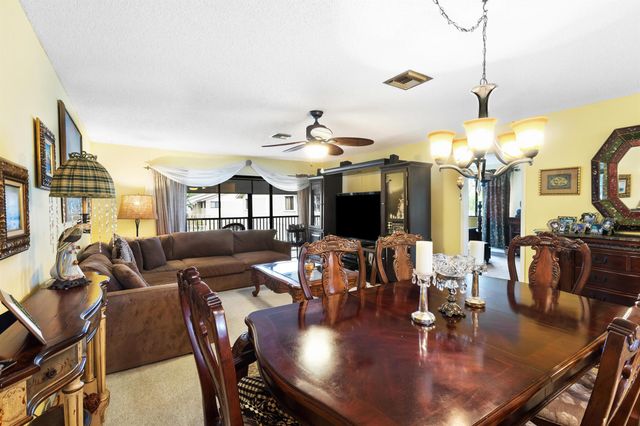 160 SE 7th Street 408, Deerfield Beach, FL 33441