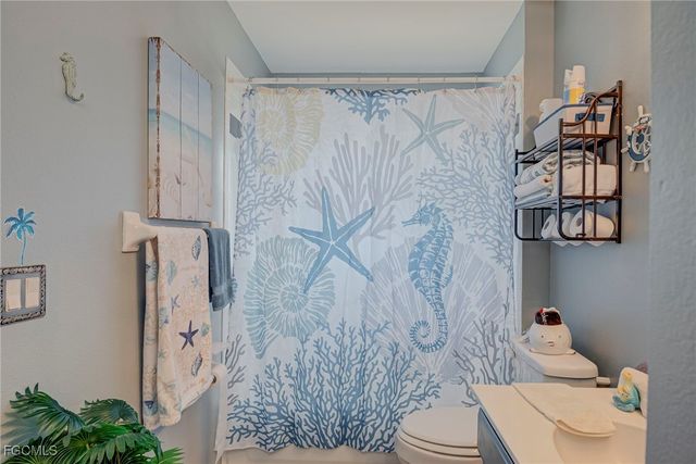 901 NW 3rd PL, Cape Coral, FL 33993