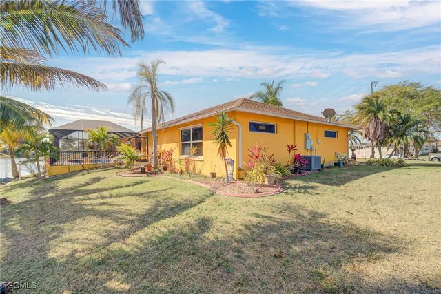 901 NW 3rd PL, Cape Coral, FL 33993