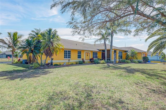 901 NW 3rd PL, Cape Coral, FL 33993