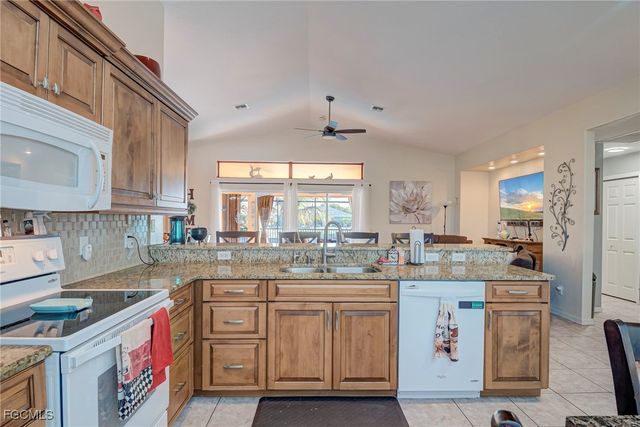 901 NW 3rd PL, Cape Coral, FL 33993