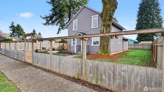 314 Elizabeth St., Monroe, WA 98272