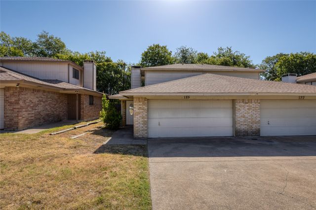 125 Allencrest Drive, White Settlement, TX 76108