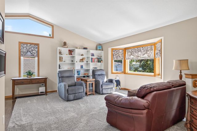 7224 96th Street S, Cottage Grove, MN 55016