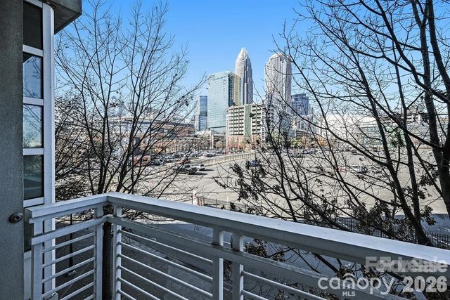 505 E Sixth Street 304, Charlotte, NC 28202