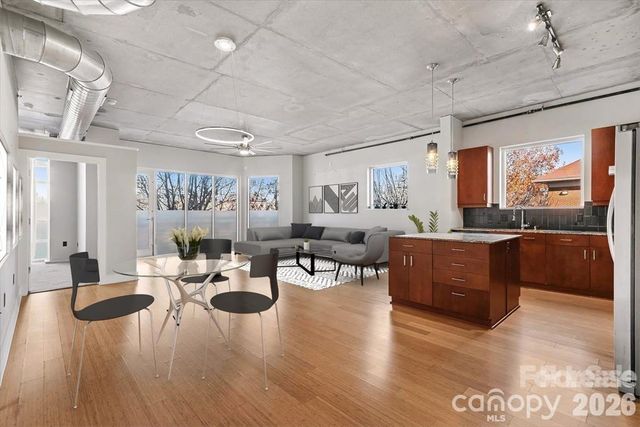 505 E Sixth Street 304, Charlotte, NC 28202