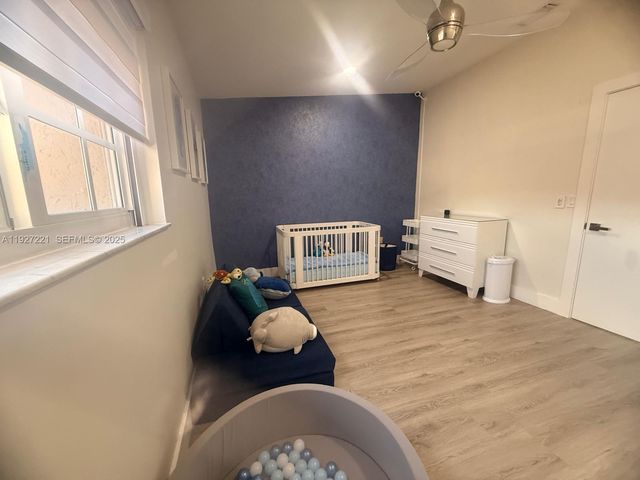 6864 NW 166th Ter 903, Miami Lakes, FL 33014