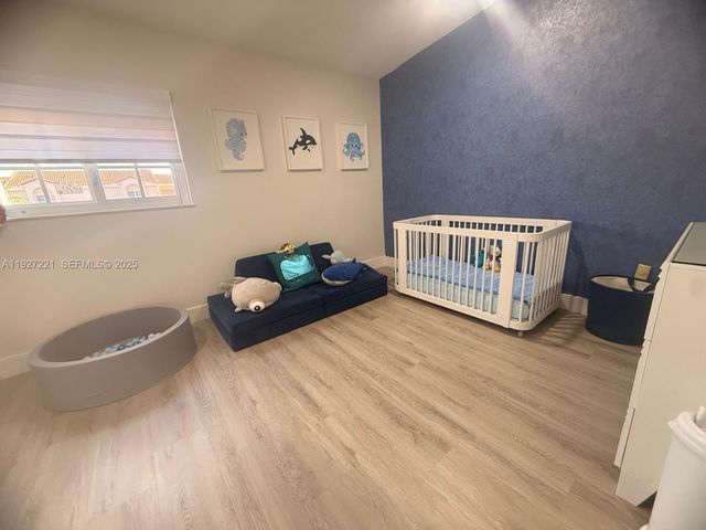 6864 NW 166th Ter 903, Miami Lakes, FL 33014