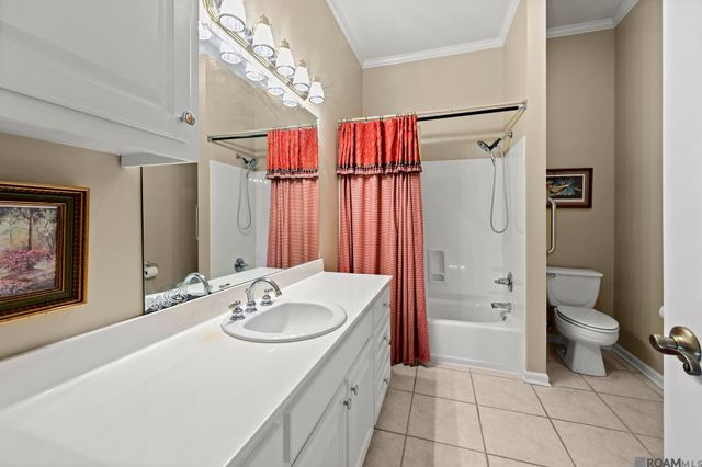 19423 Cape Hart Ct, Saint George, LA 70809