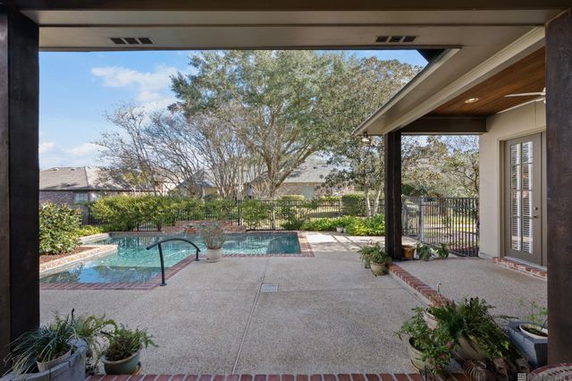 19423 Cape Hart Ct, Saint George, LA 70809