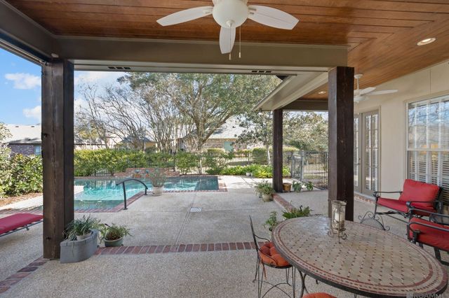 19423 Cape Hart Ct, Saint George, LA 70809