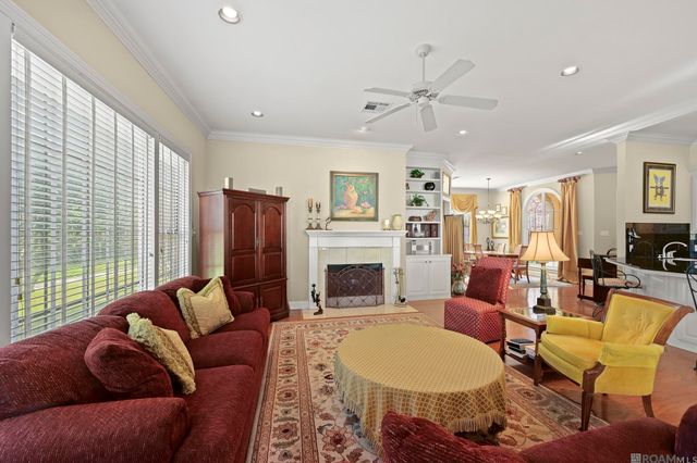 19423 Cape Hart Ct, Saint George, LA 70809