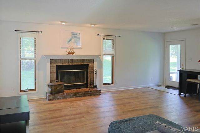 1175 San Juan Drive, Edwardsville, IL 62025