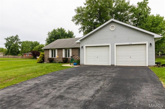 1175 San Juan Drive, Edwardsville, IL 62025