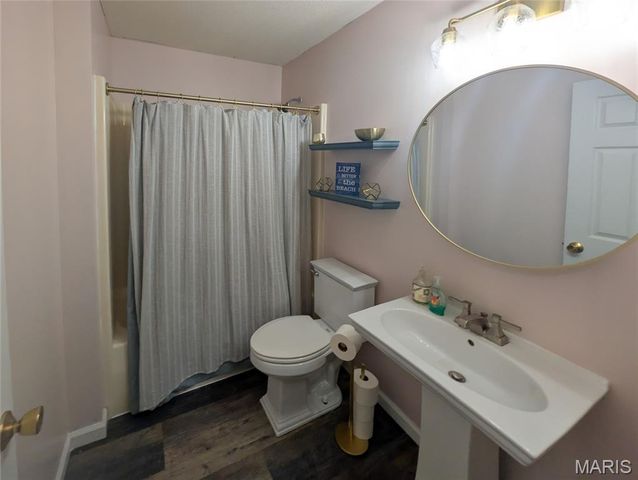 1175 San Juan Drive, Edwardsville, IL 62025