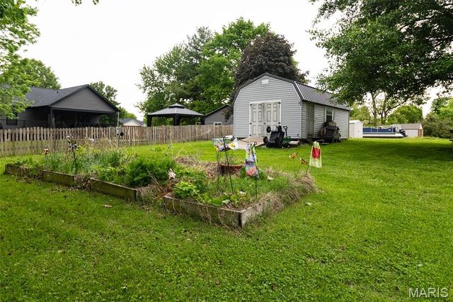 1175 San Juan Drive, Edwardsville, IL 62025
