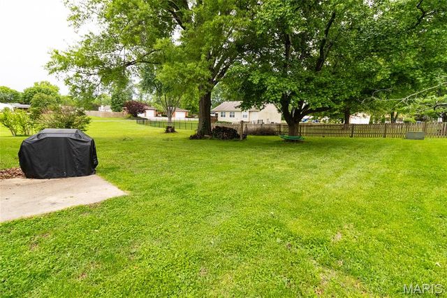 1175 San Juan Drive, Edwardsville, IL 62025