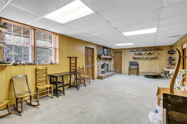 639 Sulphur Springs Road, Greenville, SC 29617