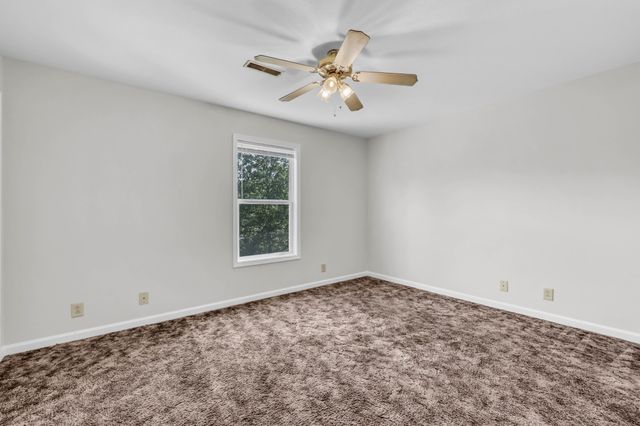 500 Patriot Park Ct, Clarksville, TN 37042