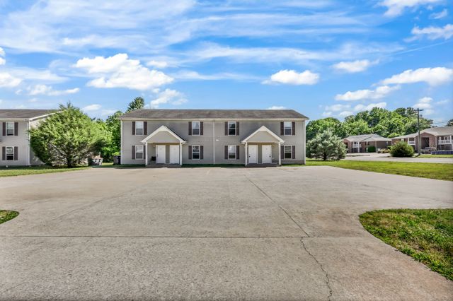 500 Patriot Park Ct, Clarksville, TN 37042