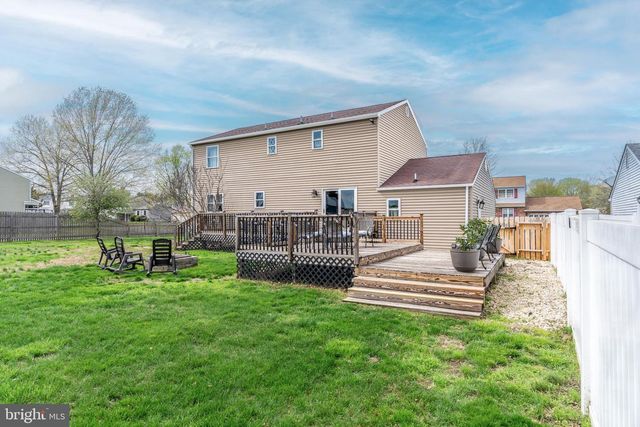 2 ROSSITER CIR, Newark, DE 19702