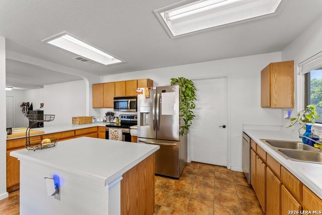 9518 ARCADIA CRK, San Antonio, TX 78251